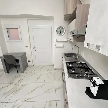 La Perla Del Borgo بيت للعطل *